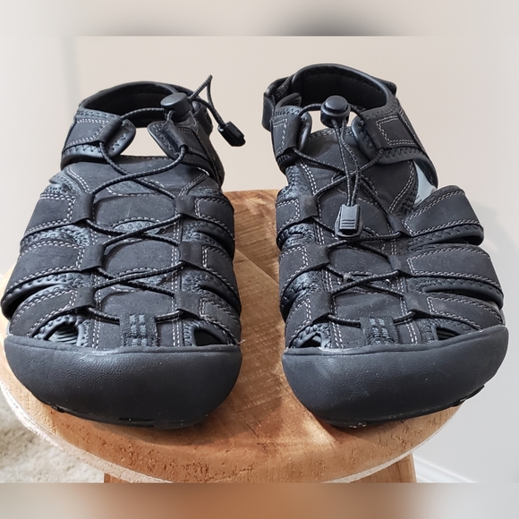 Khombu men's closed toe all terrain sandal size 11M, used - Picture 3 of 9